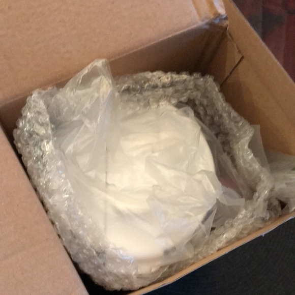 New in Box 40 oz Travel Tumbler Mug Gift for Women - Picture 7 of 7